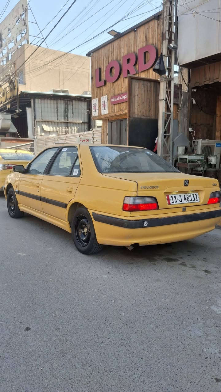 سلام عليكم بيجو بارص موديل 2016 جديده كير مكينه خير من الله تخم تاير هيئه وغرامات مصفره رقم انكليزي سنويه مجدده تبريد ثلج صدر امامي خلفي جديد 
السعر 48 بيها مجال بصيط للشراي 
العنوان بغداد الجديده 
الاتصال ***********
