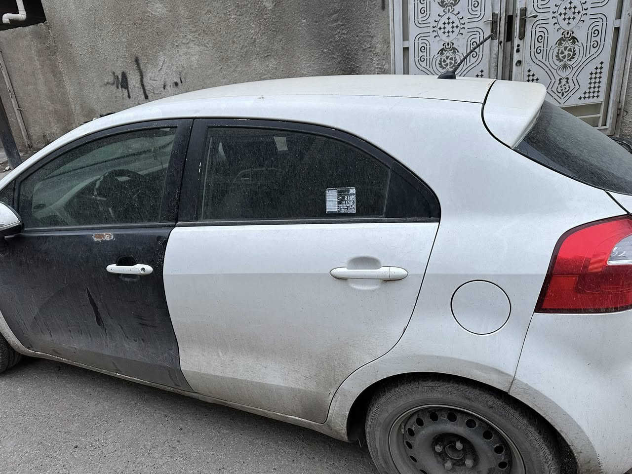 🔹 الموديل: 2014
🔹 المنشأ: خليجي
🔹 المحرك: 4 سلندر
🔹 سعة المحرك: 1.4L
🔹 الكير: أوتوماتيك
🔹 الوقود: بنزين
🔹 الدفع: أمامي

✨ المواصفات:
✔️ مكيف شغال
✔️ زجاج كهرباء
✔️ مرايا كهرباء
✔️ شاشة + بلوتوث
✔️ تحكم من الدركسون
✔️ وسائد هوائية
✔️ ABS
✔️ مقاعد قماش
✔️ دبة خلفية واسعة (هاتشباك)

🛠 الحالة:

 • السيارة شغالة يومي
 • المحرك والكير  بحالة جيدة جدا
 • تحتاج تنظيف وتجميل خفيف من الخارج

📍 الموقع: العراق بغداد حي الاعلام
💰 السعر: 75 ورقة


**إذا كنت صاحب هذا الإعلان وتريد حذفه لأي سبب، رجاءا أرسل رسالة إلى الدعم الفني**