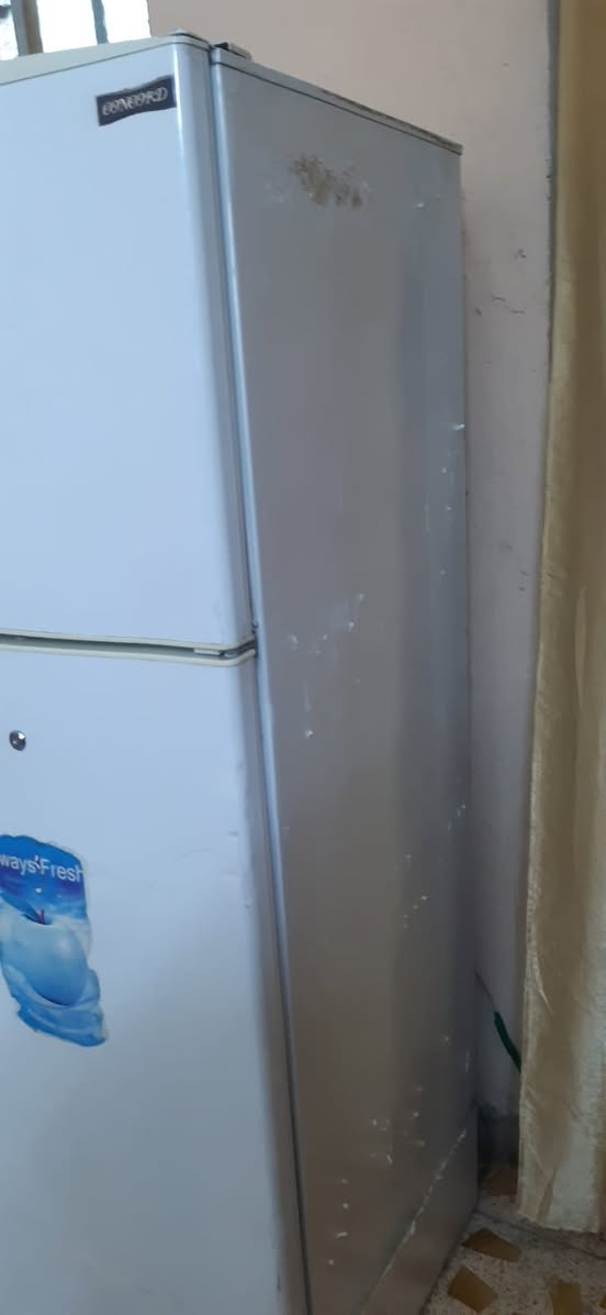 السلام عليكم ثلاجه للبيع تشتغل بس ماتبرد مااعرف شبيها ابيعها على عطلها بغداد مدينة الصدر


**إذا كنت صاحب هذا الإعلان وتريد حذفه لأي سبب، رجاءا أرسل رسالة إلى الدعم الفني**