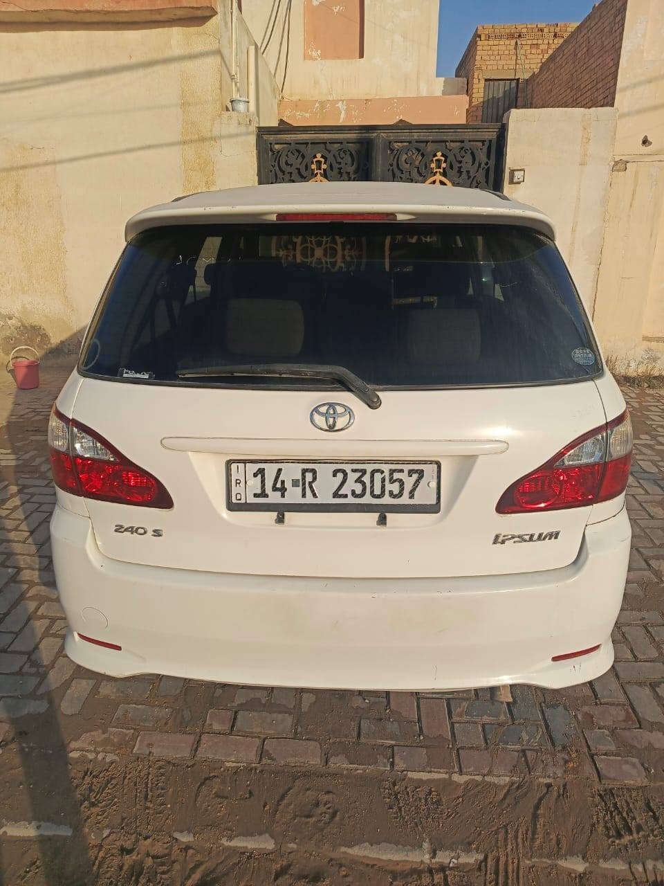 السلام عليكم ابصم فراشة موديل 2004 اصل رقم بصره انكليزي كرستال لون ابيض فول مواصفات فئة(S) فور ويل السياره دواخل لون اسود 7 راكب 3 قطع تبريد وتدفئه وتبريدها ثلج وبيها زنون بلادي وتحكمات جهتين كله شغال حساسات وبيها 3 شاشات وحده بل سقف وثنين بل كشنات السياره بيها بارد بالجاملغ الخلفي وقطعتين تبديل باب الجنطة والجاملغ الامامي مبدل بدون ضربه اثر جراد  
#السعر 125 وبيها مجال مكانها سماوه مركز 
للاستفسار : *********** واتساب
