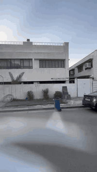 البيت للبيع مستعجلين
280 متر واجه 11 
العنوان بغداد المنصور حي دراغ 
بصف مدرسه قرطبه 
تفاصيل اكثر إتصال برقم 
***********
