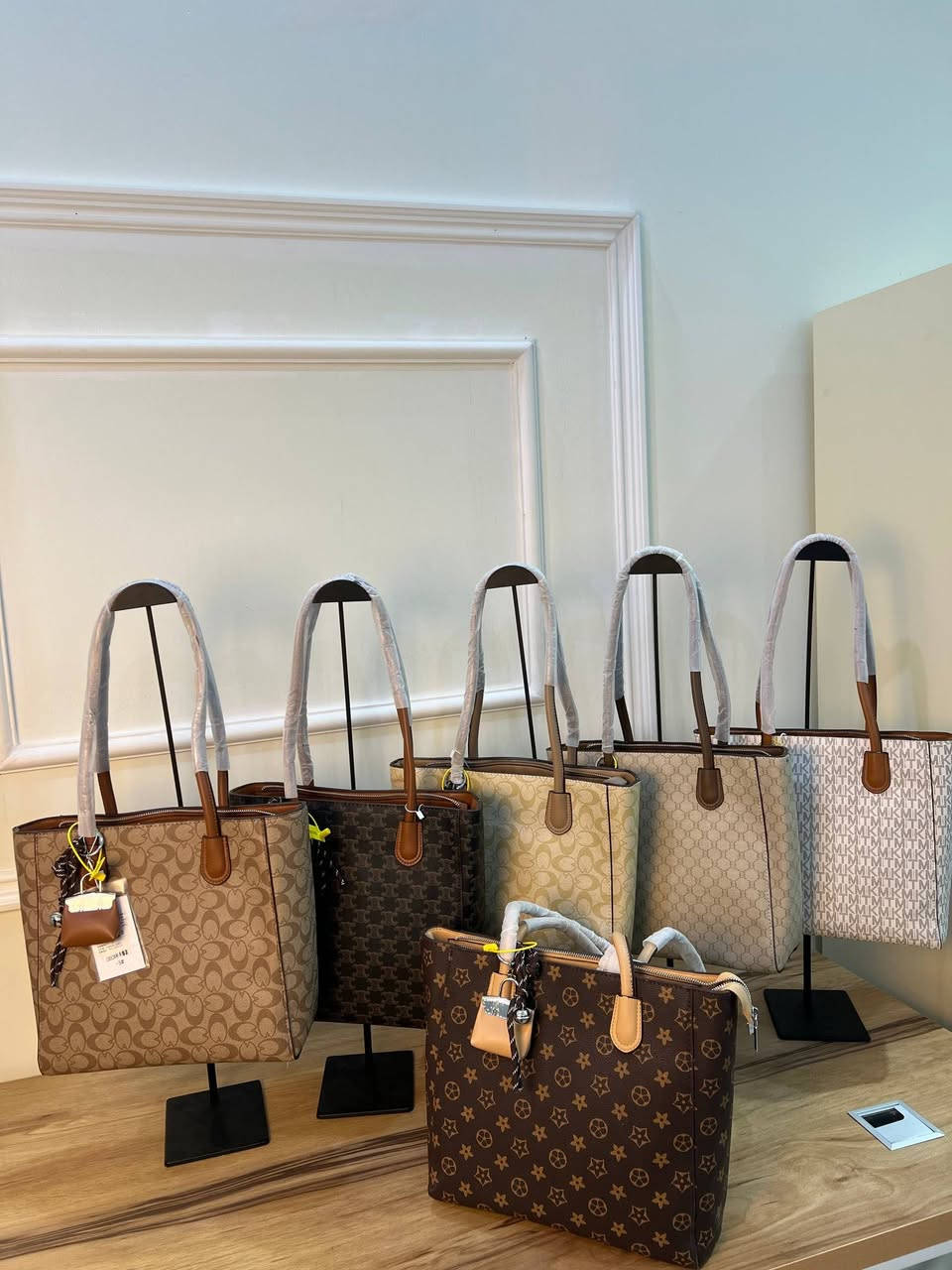 كود 13053

قياس  39.14.31 

سعر الدرزن 170 الف
https://t.me/lamsamalakea66


**إذا كنت صاحب هذا الإعلان وتريد حذفه لأي سبب، رجاءا أرسل رسالة إلى الدعم الفني**