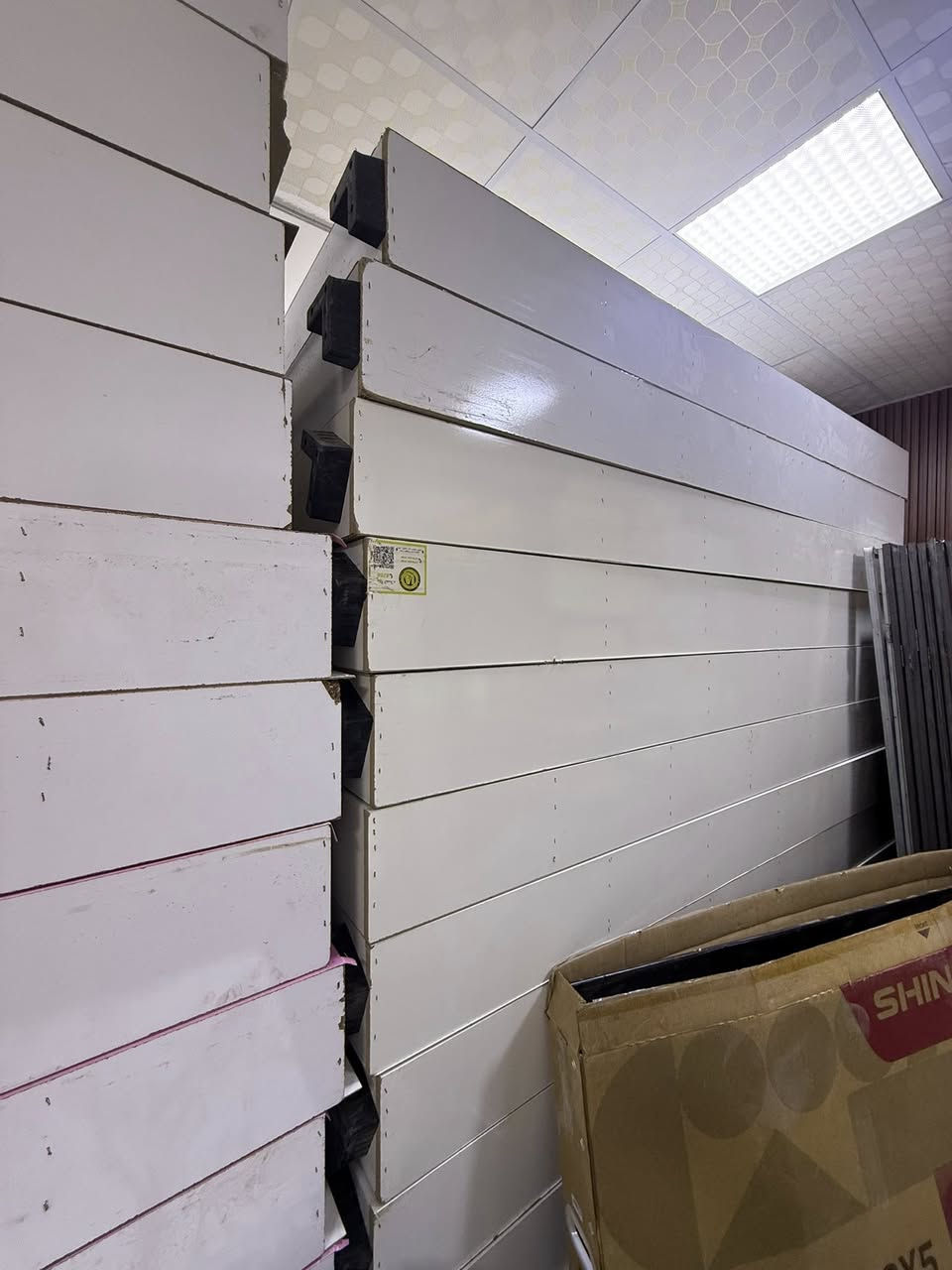 فاترينات 
متوفر 30 قطعة 
متر في مترين ونص عمق 20 

سعر القطعة 35 الف 
بغداد الجديده


**إذا كنت صاحب هذا الإعلان وتريد حذفه لأي سبب، رجاءا أرسل رسالة إلى الدعم الفني**