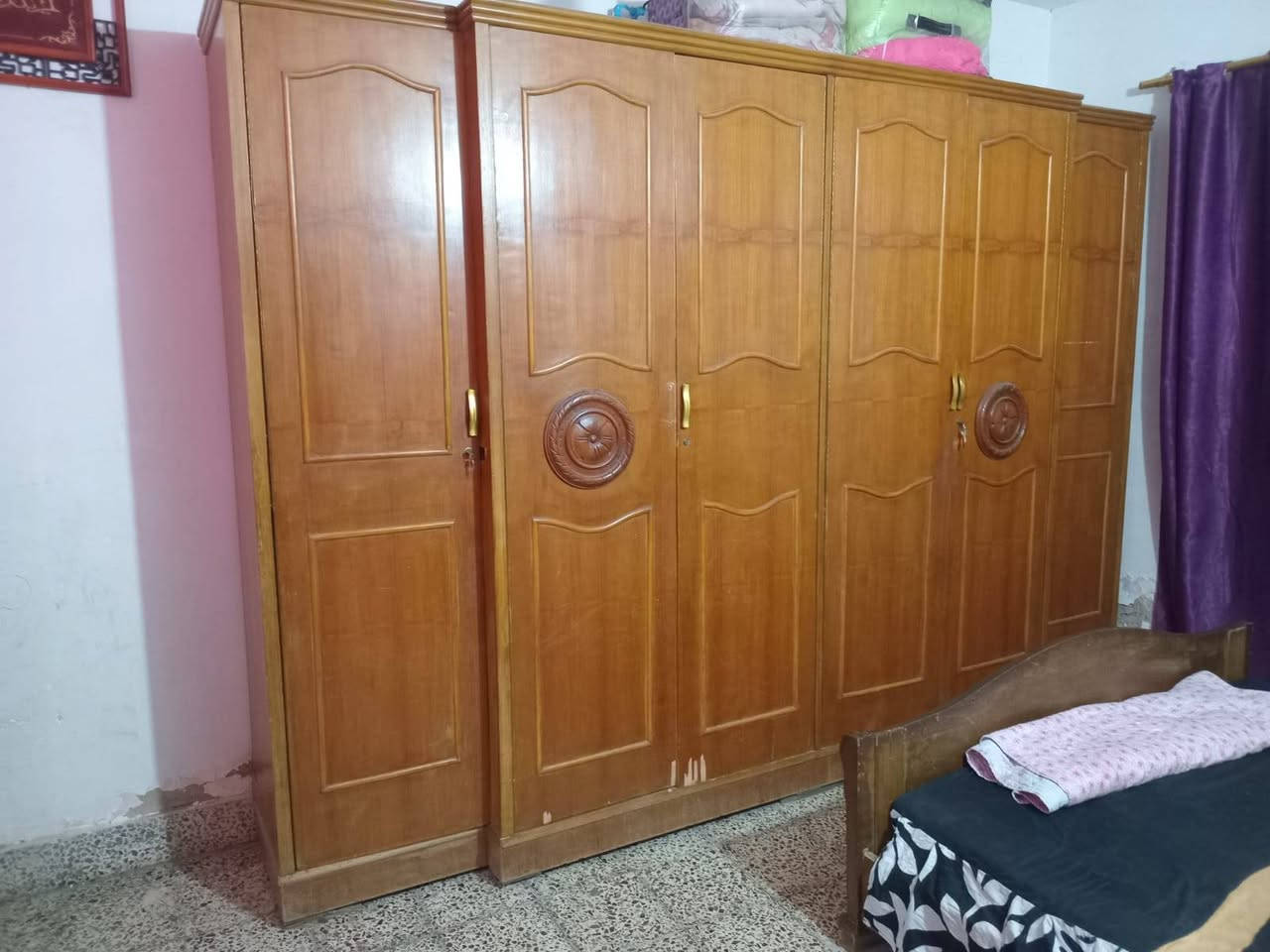 للبيع عراقي قفل من الاخير ب. ٧٠٠ ،،،
***********
