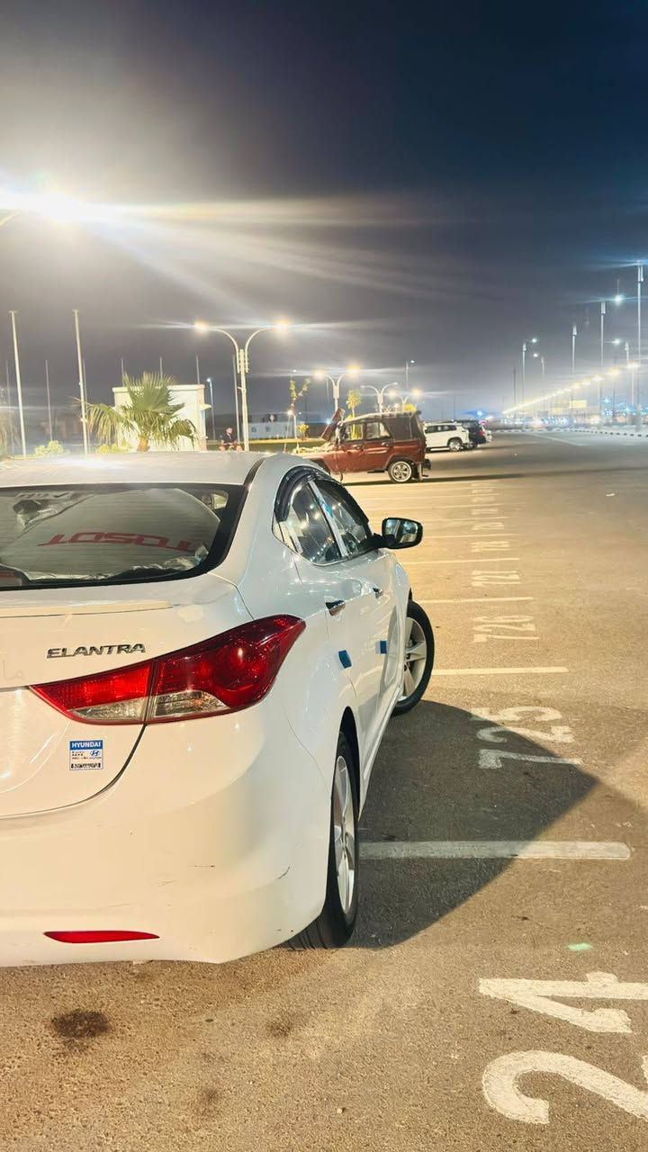 الانترا موديل 14 خليجي فول مواصفات ماعدا البصمه
رقم انكليزي بسمي سياره 14 
سنويه بسمي ✅
مصفره غرامات
مري شفط 
اشاره بلمري 
دواخل عسلي 
شاشه 
فتحت تنته
تحكمات ستيرن+تحكم مري 
محرك 1800 دوش 
كير+محرك كفاله 
سياره جاهزة مال بيت 👉
سعر 115 العنوان البصرة الحيانيه حي شرطه 
تواصل واتساب ***********واتساب
