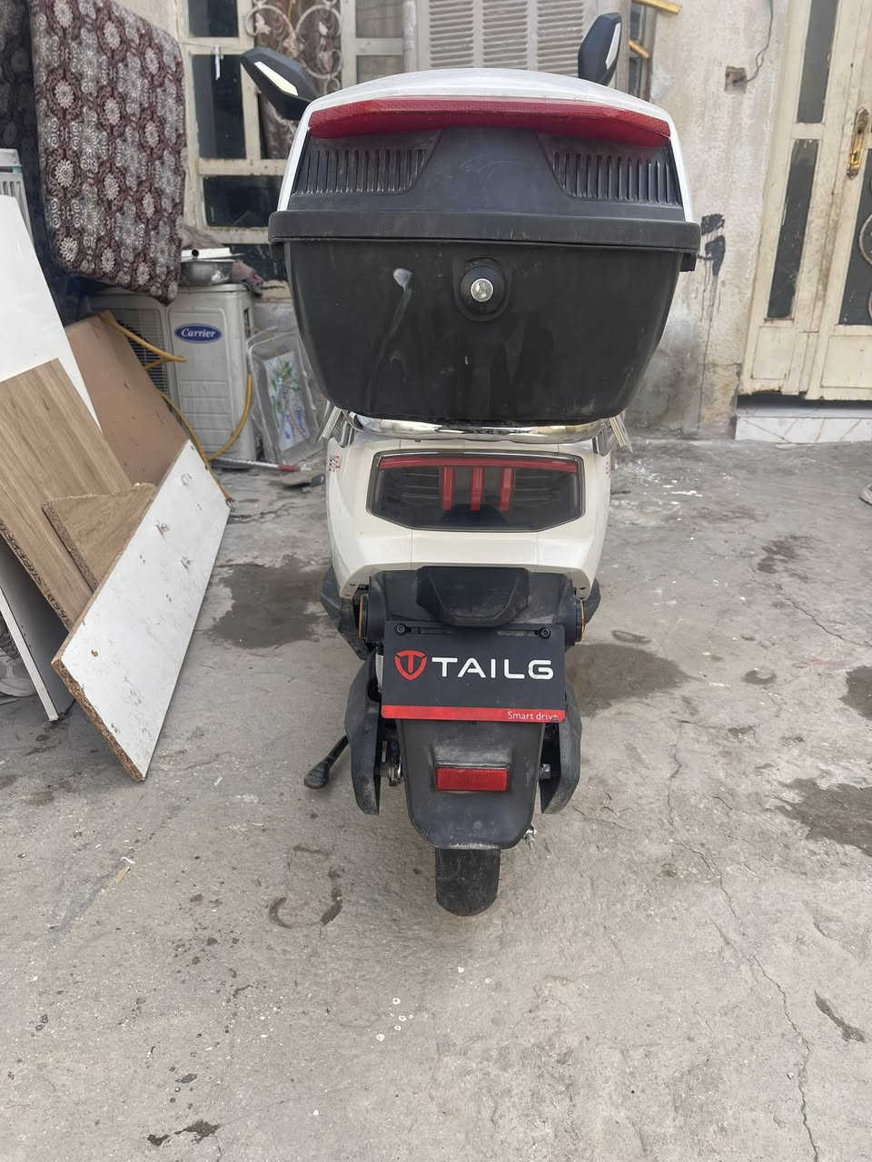 دراجة شحن ستخدام قليل أخذته ٩٠٠الف اريدهة٦٥٠ نضام السرع ٣سرعات عنواني نجف ***********
