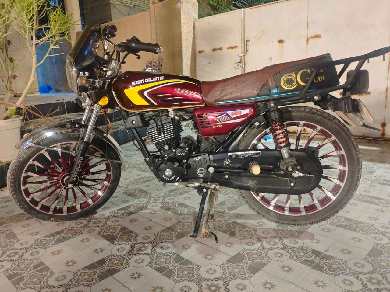 دراجه سافان 2026 كفالة زيرو ماشيه 1000 الاتصال *********** موجود خاص مكان ديالى جديده الشط
