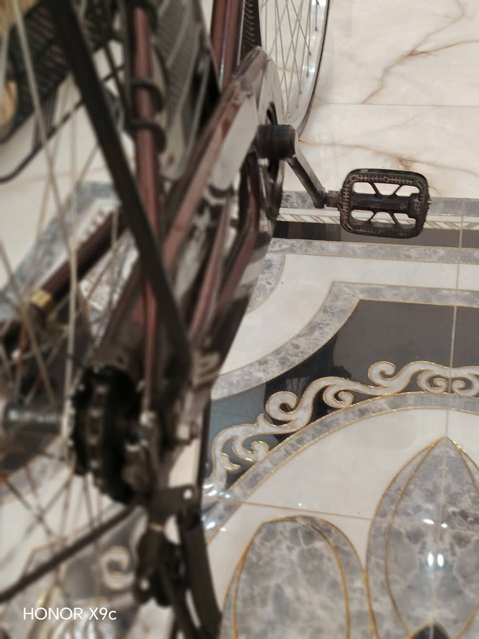 سلام عليكم بيسكل حجم ٢٦ البيع متواجد خاص ورقم *********** المكان صويره حي الغدير   الجملغ الكدام موجود
