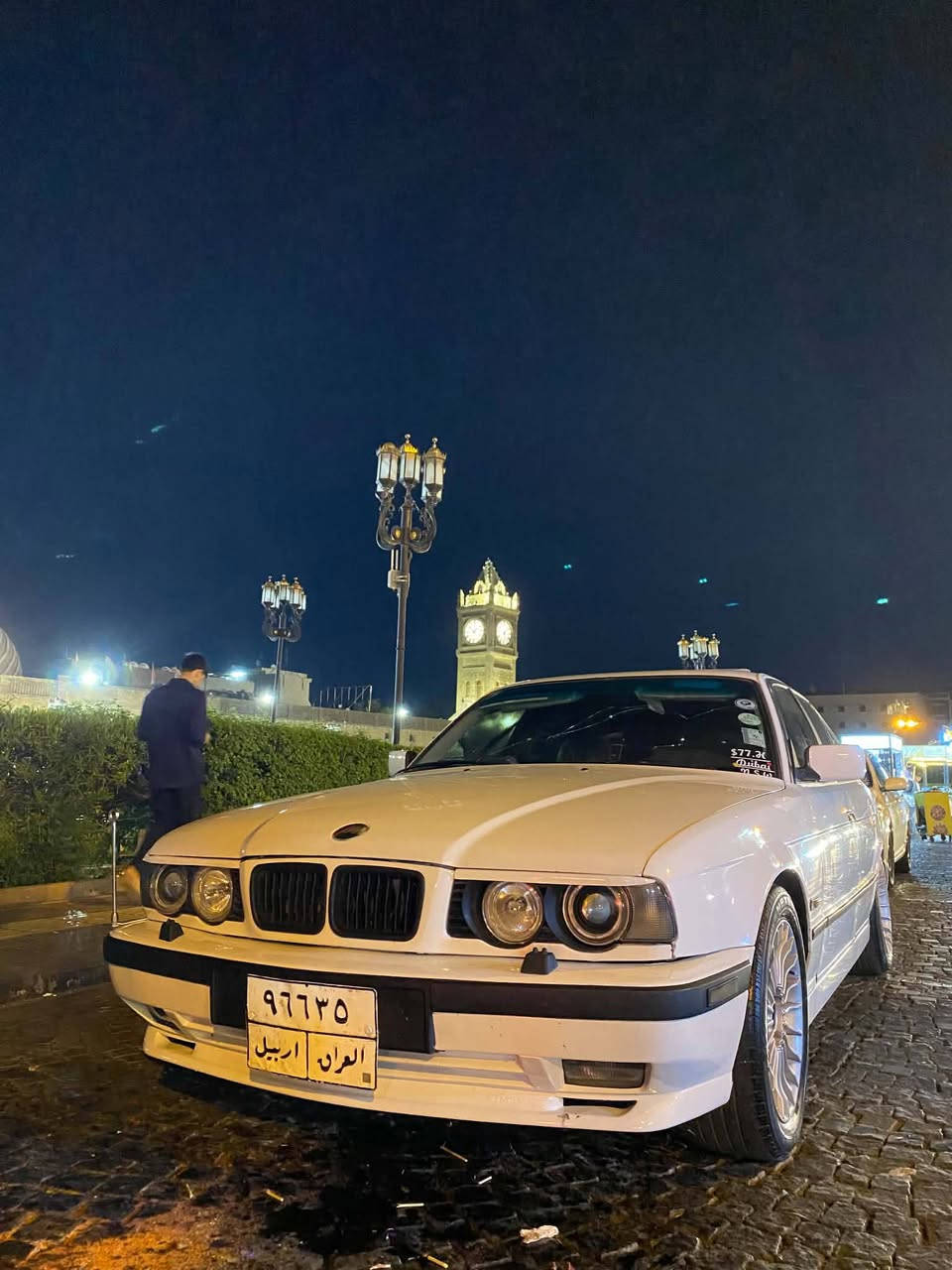 سلام عليكم اخوان بي ام 1991 525كير اوتوماتيك فتحة سقف 4جامات كاربا بدون ضربة و بدون صبغ مكفولا كفالا عامة كارباياتها كلها شغالا داخل و خارج تبريد شغال 
سيارة ماناقصها فلس واحد سعرها 69بيها مجال بصيط 
عليها 8ورقات غرامة ترجعلك مكاني اربيل 
رقم موبايل *********** واتساب موجود
