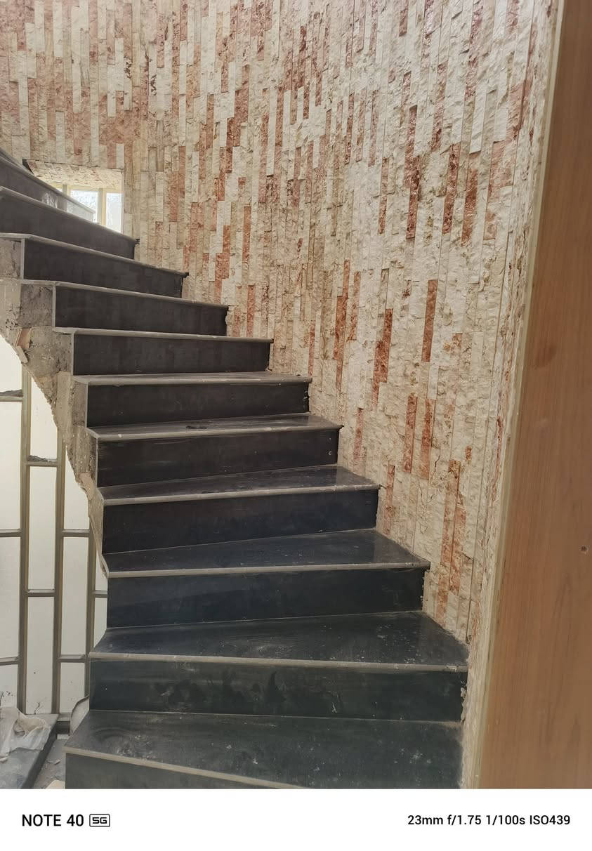 ااسلام عليكم كادر عمل سيراميك متفرغ حاليا عمل جميع انواع السيراميك  مرمر ارضي جداري لوح عمل ماده وخبط للتواصل 

***********
