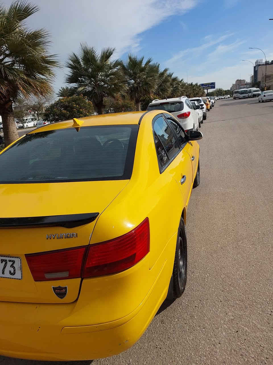 السلام عليكم سوناتا موديل ٢٠٠٩ وارد امركي محرك دوش ٢٤٠٠ رقم بغداد باسمي سنويه جديده قبل شهر داورته بسمي جاملغ امامي وتبديل باب الباب بدون دواخل  السياره منفوضه حداديه جديده قطع اصليه كوري زائد ٤ دبلات مع الويات زائد راديتر جديد فيت بم جديد جام تحكم من يمك او من الدكم كله تمام سنتر لك مشط ستيرن جديد اصلي كصه ولف حماوه اصلي بلاد تخم تاير كمفورس خلفي وامامي هيلو وثنينهن احسن نوعيات بالسوك مكينه معمره على ايدي مبدل دهن حتى الكير درايم شفتات جديد هنه وطوسهن كصه مال حاويه اصلي جديد  حتى طبرباز جديد  يعني  نفضه مال جناي خطه جوال مكان السياره كربله سعره ١٠٨ بيه مجال جدا بسيط لان السياره خسران عليه هواي عوزه صبغ وياله او عوزه تغليف تنته كشن كهرباء تحكمات كلهن يشتغلن كشنات جديد مغلفهن نايلون ما مدوشمهن تفتح نايلون وشوف 
مكان السياره كربلاء ما افتح فيس هواي كاتبلك السعر وكل التفاصيل يعجبك اتصل ما يعجبك ف يشرفني مرورك الجميل 
***********
***********
