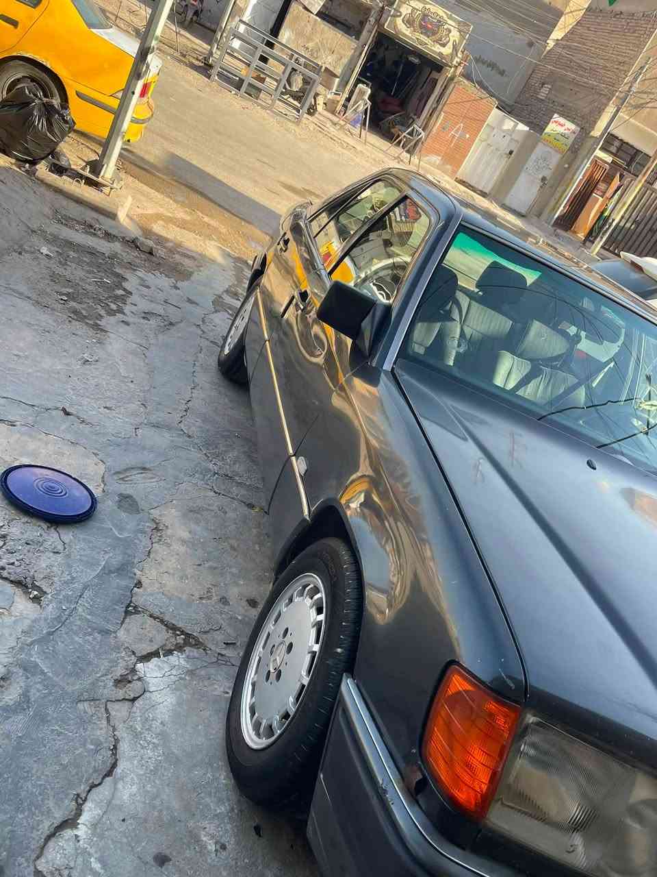 مارسدس دب 1991
مكينه بطه 2500 بيه صوت 

ساره تبريد جديد فريز كله كامل

كير شادله جديد 

قواعد دبل ما مصلحات 

عارضه 45مكاني بغداد الامين 

***********
