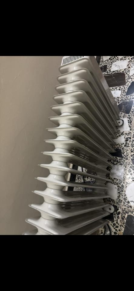 السلام عليكم للبيع زيتي اصلي قديم مو مستعمل  سعر ٩٠ الف مكان اربيل
واتس اب  
0751 442 0628
