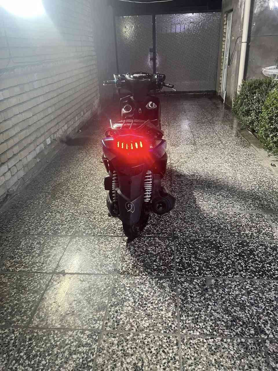 سلام عليكم دراجة سكنس لد محرك ما مفتوح نوزل كهربائي كلهة شغالةدراجة مكفولة مكاني بغداد البلديات سعر 950مجال بسيط ***********
