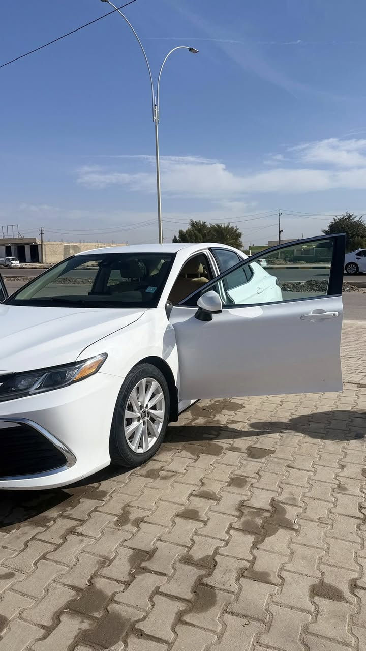 السلام عليكم بيع فقط
رجاً شراي أخليك على راسي / ماشالله تبارك الرحمان سياره احله من الصوره 
تيوتا كامري 
لون ابيض 
موديل 2023
مواصفاتLE معروفه
تحكمات ستيرن 
كشن كهرباىي
ويل كروم 
شاشه + كامرا 
 شرط التحويل 
ضرر قطعتين صبغ (بنيد+جاملغ السايق )
مكان السياره صلاح الدين بيجي  
السعر  205  وبيها مجال للطيبين 
للأستفسار 
***********

                                                                     ***********
