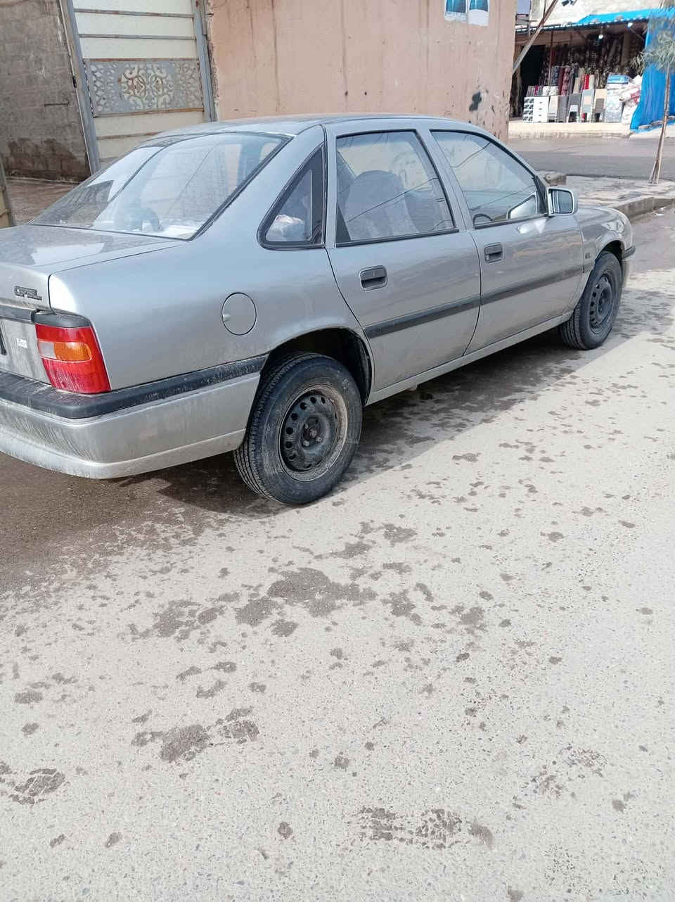 سلام عليكم شباب فكتر موديل 91 حجم 18 شرط التحويل مبدل ستم 93 بيه طخ بل جاملغ الكدام سعر خابر عل رقم ***********.   *********** اني مكلف بل نشر
