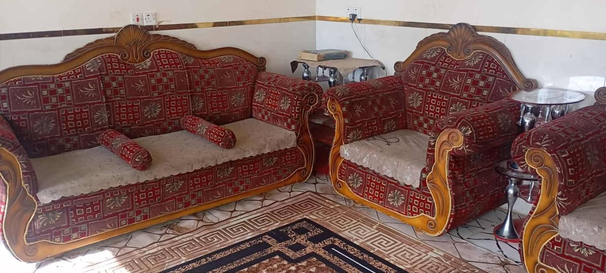 تخم متكون من عشر مقاعد تزكام نظيف سعر 200 وبي مجال طبلات زجاج نظيفات 60 وبيهن مجال مكان حله قرب العلويه شريفه (ع)


**إذا كنت صاحب هذا الإعلان وتريد حذفه لأي سبب، رجاءا أرسل رسالة إلى الدعم الفني**