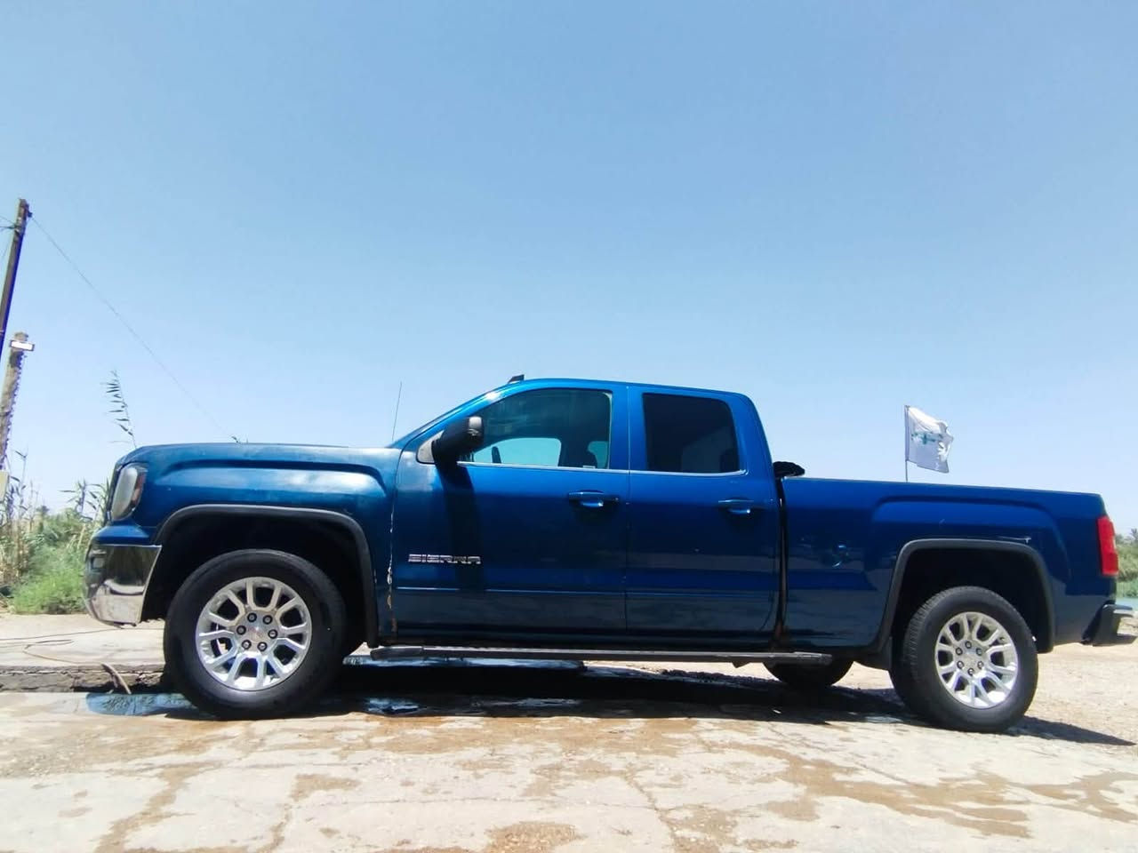 السلام عليكم ****

*🚘 للبيع فقط | GMC Sierra 2018*

*🔧 حالة السيارة:*
- الحادث: چاملغ ايمن +جاملغ الايسر + بنيد فقط
- الدواخل: نظيفة 100% بدون أي ضرر، البرانكيتات سليمة
- مكينة والكير والحدادية: شرط خير من الله
- السيارة جاهزة ومابيها نقص
-رقم سيارة *ذي قار 

*💵 السعر:* 180 ورقة وبيها مجال بسيط
*📍 المكان:* ذي قار - سوق الشيوخ

*للاستفسار: [***********]*
