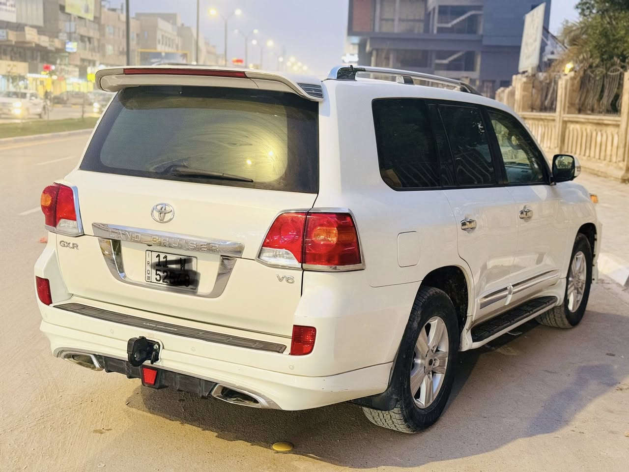 السلام عليكم لاندكروز 2015  رقم بغداد انكليزي بأسمي  مكفوله كفاله عامه  فول موصفات اربع كامرات مري قلابه كشنات كهرباء تشغيل عن بعد  حساس امامي خلفي مطفايه جلد ماشيه 125 
سعرها 405وبيها مجال 
***********
