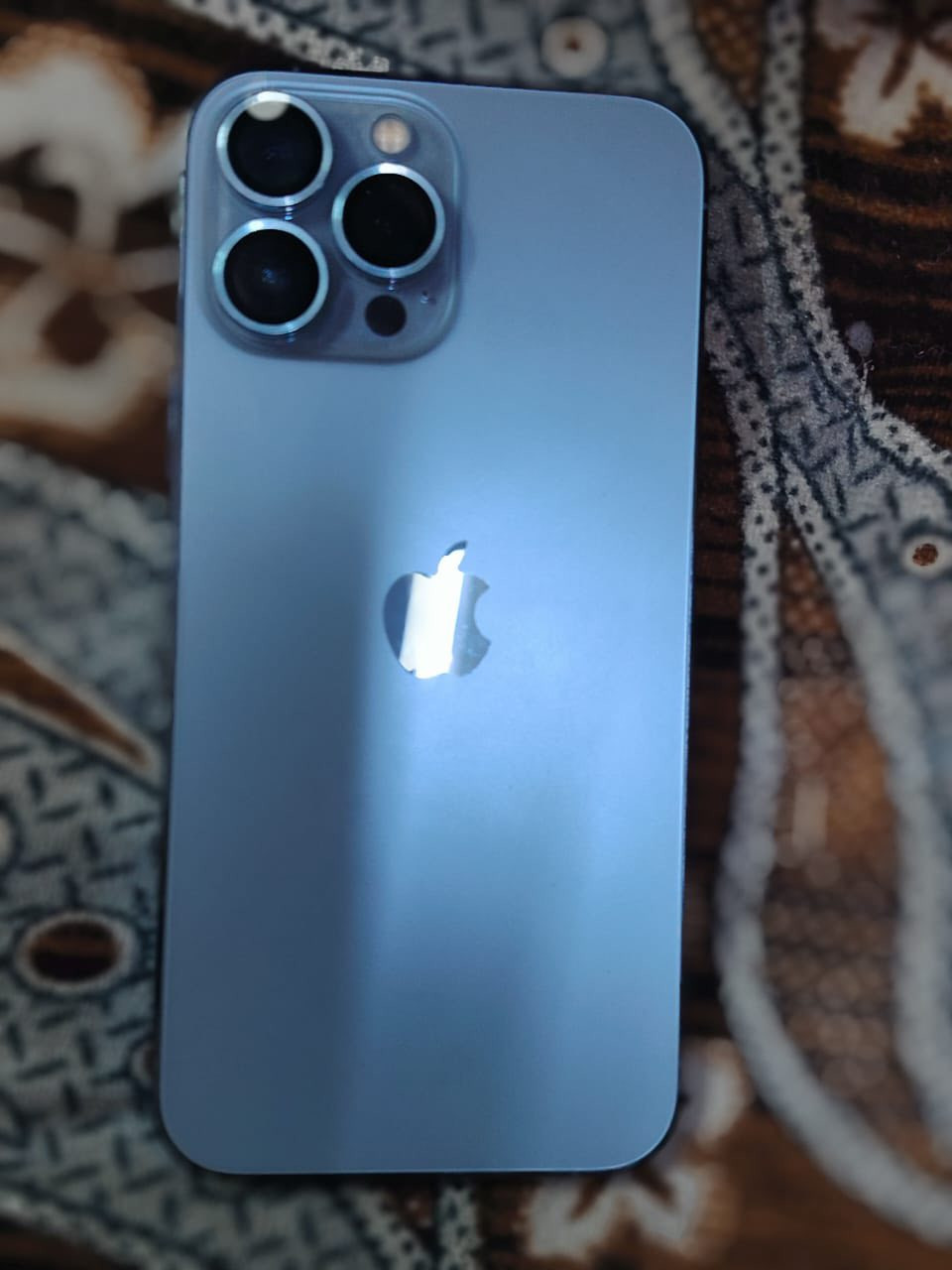 ايفون ١٣ برو ماكس فقط سيم كارت ميشتغل جهاز نضيف فيس ايدي شغال بطاريه ٧٨ جهاز ما مفتوح ابد ونضيف كلش *********** واتساب نجف كوفه
