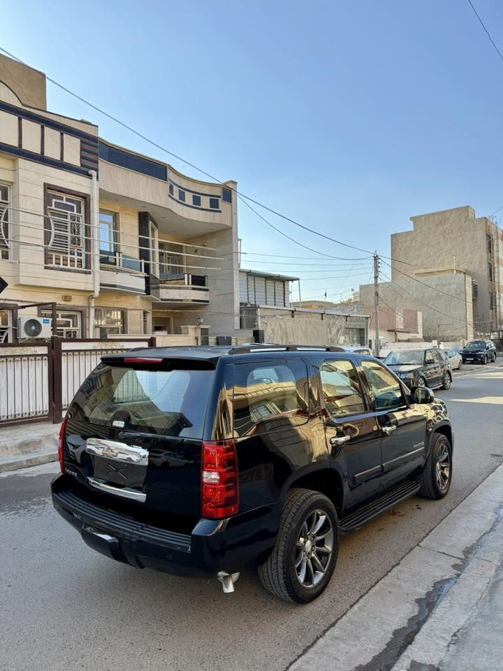 تاهو خليجي ادوات 2014
سياره بيه لو قطعتين لو 3 صبغ بدون دواخل
سياره لك وجديده 
موصفات LT
محرك 5300
سياره جاهزه 
مكفوله سرقه وعشائر وغيره وكص 
مكان السياره بغداد 
سعر 98 
***********
