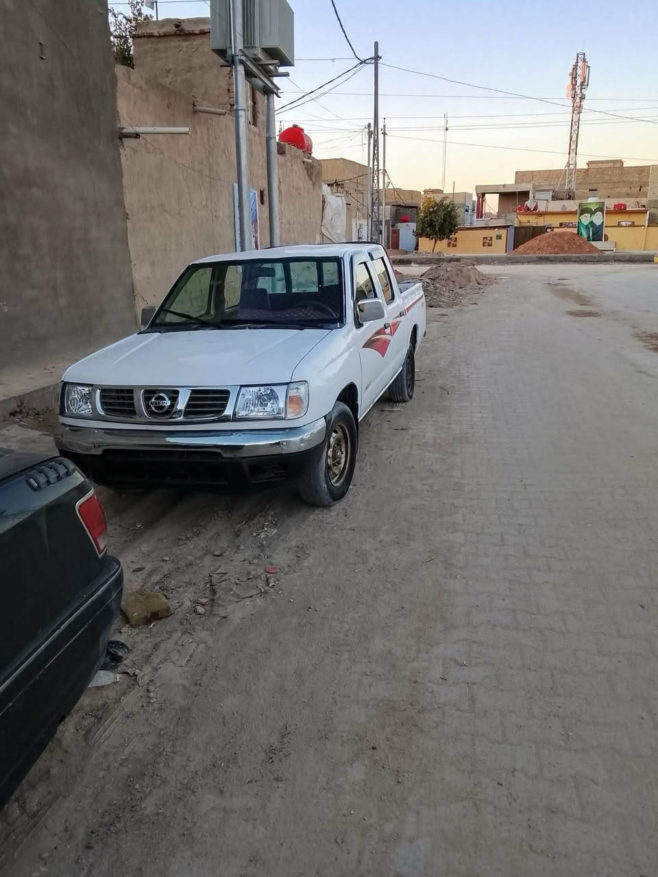 نيسان مزاد وزارت الداخليه وكاله بسم المشتري محرك كير شاصي مكفولمصبوغه جماليه بدون ضربه سعر، ٦٠ بيه مجال العنوان النجف ***********
