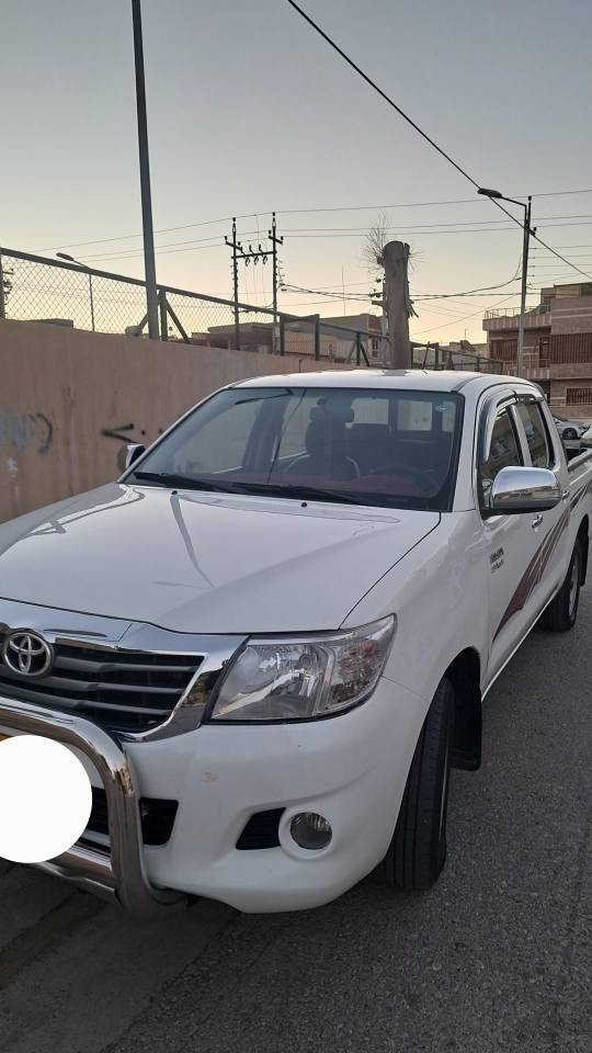 مه رزيه ٢٠١٤ 
مه كينه ى نكرايته وه 
و بشرته و دوكه ل و ده نگ و نقسى نيه
كير عادى
٢١٣ هه زار رؤشتوه
سنه وى له ٢٣ بسرجوه
بئ بؤياخه ته نها ساردى هه يه
سحرى ١٨٣ مجال
*********** أربيل, العراق
