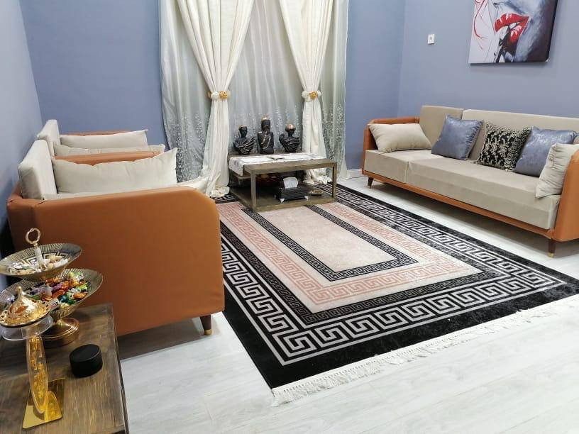 القنفات الصغار قياسههم طول وعرض 110* 75
والكبيره طولها 220 * 110
 تفصال دبل بلوك ثقيل ٣ طبقات  الظهر مالته جلد فصلته ب٧٥٠ واريده ب٥٠٠ وبي مجال 
المكان البصرة حي الحسين


**إذا كنت صاحب هذا الإعلان وتريد حذفه لأي سبب، رجاءا أرسل رسالة إلى الدعم الفني**