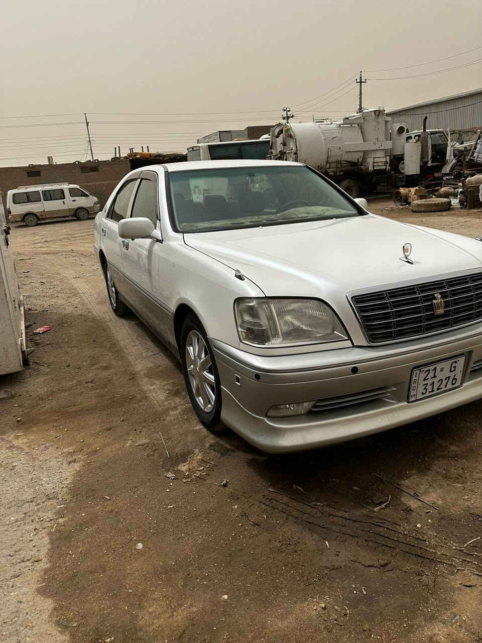سيارة ملكة موديل 2000  شاصي 71 مكينه VVt مكينة وكير كفاله سياره احلى من الصور مداور ثاني يوم سياره اصوليه تبريد ثلج دكمتين بيها لغده مبدله للاتصال *********** مكان السياره بصره زبير
