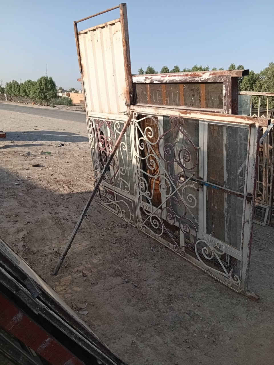 تم وصول وجبه جديده من السندويج الاصلي *شبابيك* شيلمان  *زواية *ابواب * انسب الاسعار  قرب حي ذويب على الشارع الرئيسي رقم الهاتف ‏‪***********‬
السلام. عليكم يوجد لدينا شيلمان مستعمل نضيف +شبابيك مستعمله نظيفة+ابواب مستعمله نظيفه درجه اولى  زوايه نضيفه جنل مستعمل نضيف  + سندويج الاصلي حسب الطلب  سكله الدليمي  *********** العنوان جبله قرب مطعم الكرم  عل الشارع هلا وسهلا بكم
