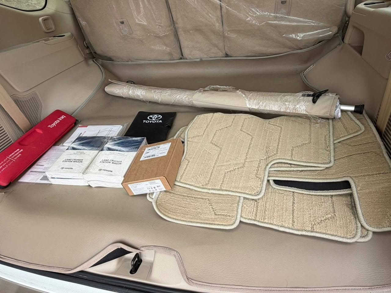 تم تنزيل السعر
لاندكروز 2025 الفئة VX LIMITED S توين تيربو 

ضمان شركة ساز رقم اربيل مميز

+ملفة PPF ضمان 10 سنوات 
مكفولة كفالة عامة 

ماشية 25 الف سيارة جديده جداً وستخدام شخصي
 
صيانة تبديل دهن وفلاتر بالشركة مجاناً

مواصفات فوول :
1.    تون تيربو
2.    حساسات محيطية - رادار امامي خلفي جانبي 360
درجة
3-تحكمات 4جهات تحديد مسار قيادة ذاتيه حساس
ستيرن رجاج
1.   مقاعد كهرباء امامي وخلفي + تدفئه تبريد
2.    كامرات محيطية 360 درجة
3.    لايتات استشعار مع الجو�JBL سماعات -7
4.   انارة داخلية شاشات خلفية
5.   كامرا مراية خلفية + مانع ضباب جانبي
6.    ابواب شفط
7.     تحكمات قيادة 3 وضعيات
8. وغيرها من المواصفات المعروفه 

مكان السياره بغداد 

السعر : 890 الف وبيها مجال بسيط للشراي 

للأستفسار : 
***********
***********
