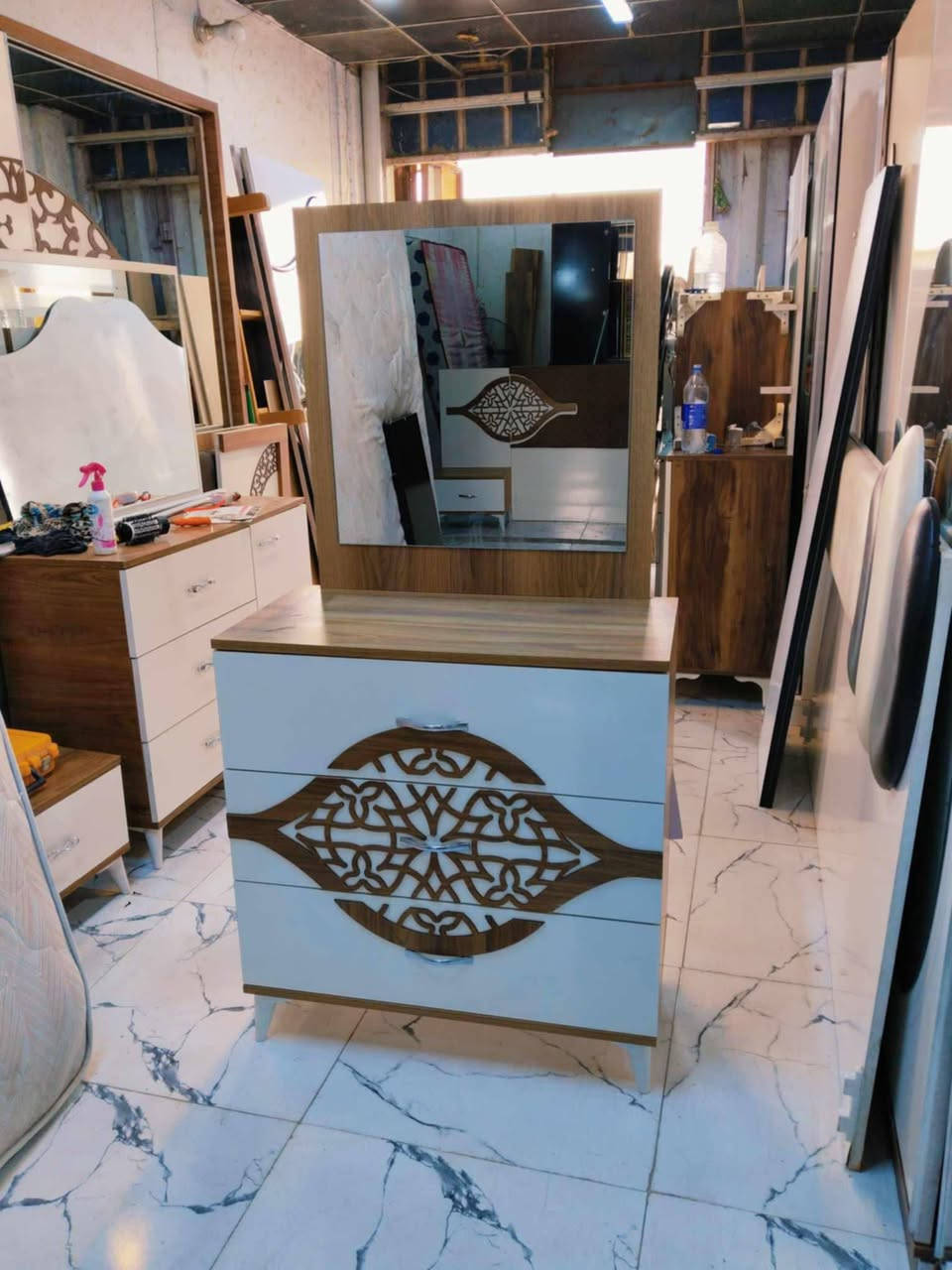 غرفه تركيه سلايت للبيع سعر 450وبيه مجال
‏‪0777 669 6749‬‏
