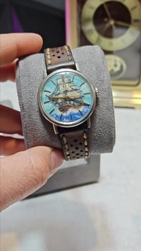 أوميغا • ستينات • مزاد ١٠م