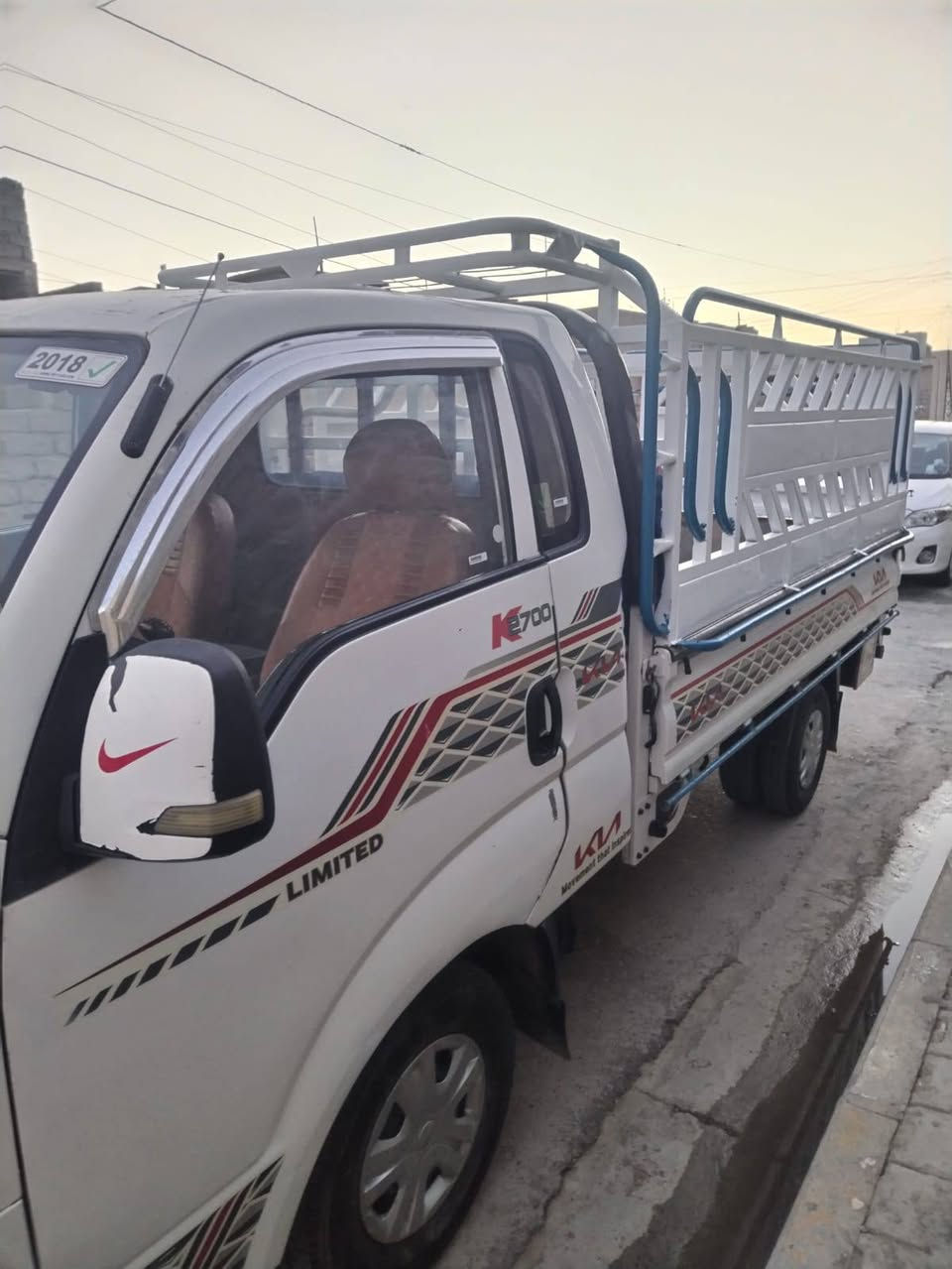 السلام عليكم كيا حمل  رقم صلاح الدين  دولي  موديل  2018للبيع  محرك شرط كير كهربايات  كلها شرط مكاني  صلاح الدين بيجي السعر  108وبيها مجال حك  الجيه ملاحضه بيهه صبغ ملاحضات القماره  بيهه تعديل بارد  ***********
