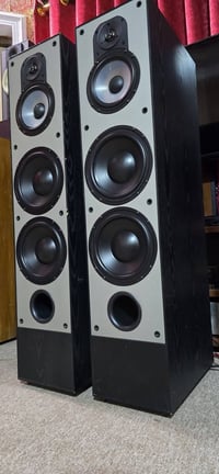 بارادايم مونيتور 90P • بيز قوي • ١١٠سم