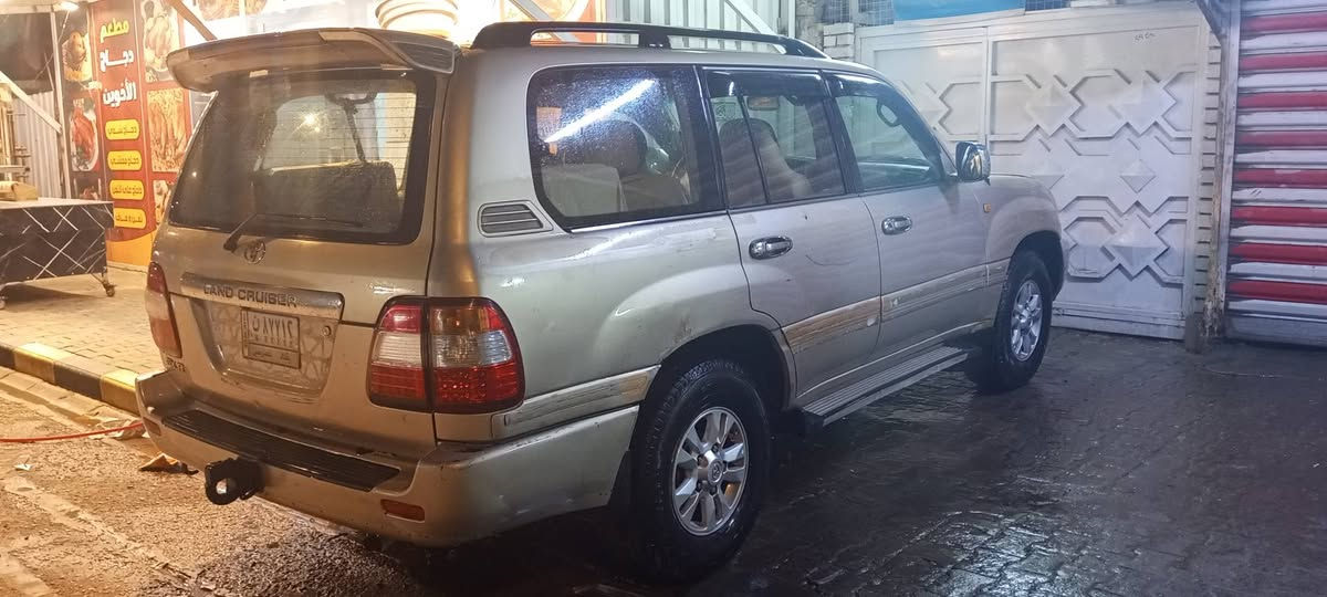 سلام عليكم لاندكروزر للبيع موديل 2003 بيع مستعجل سياره جاهزه وحلوه تخم تاير جديد باتري جديد سياره فول مواصفات كير ماكينه حداديه كله جديد سياره ما عايزها اي شيء بيع مستعجل سعر 118 وبيها مجال رقم مو الاستفسار *********** رقم سياره بغداد لون شباني
