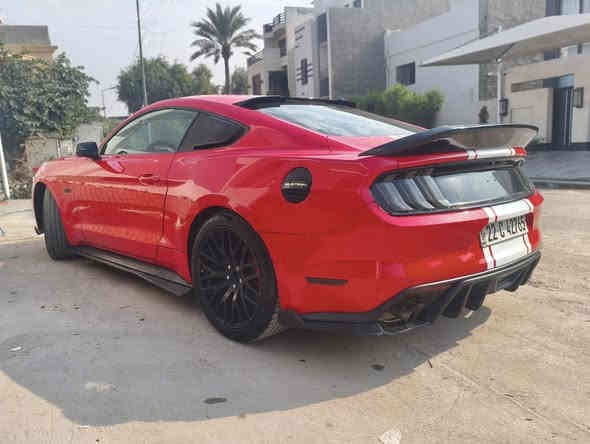 موستنك مكينة 3700 ستة سلندر موديل 15 لون مميز احمر طماطي .
داخلة كلين وبيها قطع صبغ ابيع حزام بدون ايرباك 
كير مكينة اكسل تبريد كهربائيات كله جاهز بيها تلحيضات بسيطة جدا بالصدر .
دشبول صفر مسج و لا عطل بيها و بيها ادامة بالجديد من منضومة تبريد و فلاتر و بلكات داينو ريسنك و نوزلات و مجاول و فيتبم قاعدة كاملة جديدة و برمجة سيفتي كلشي تمشي عادي و محسن وبدون اي دوانز وبيها شلعة تشلع التبليط وراها .
السيارة بيها كماليات شوفة العين كلها موجودة بالصور و غرفتها جلد احمر و اسود جديدة  و السيارة ناصبة و حلوة احلة من الصور . 
رقم اربيل ، هزة و رقم و سنوية جديدة و بأسمي تحويل او وكالة حاظر . 
رايدها ب 133 ورقة و مجالها بسيط اخوان . 
***********  // *********** 
مكاني بغداد / اليرموك
