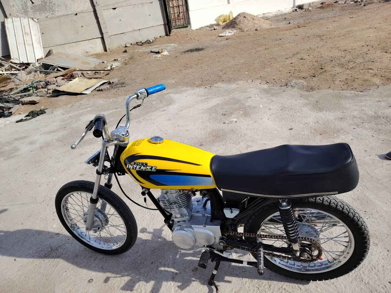 دراجه البيع وسعر خاص وهاذه رقمي ***********
