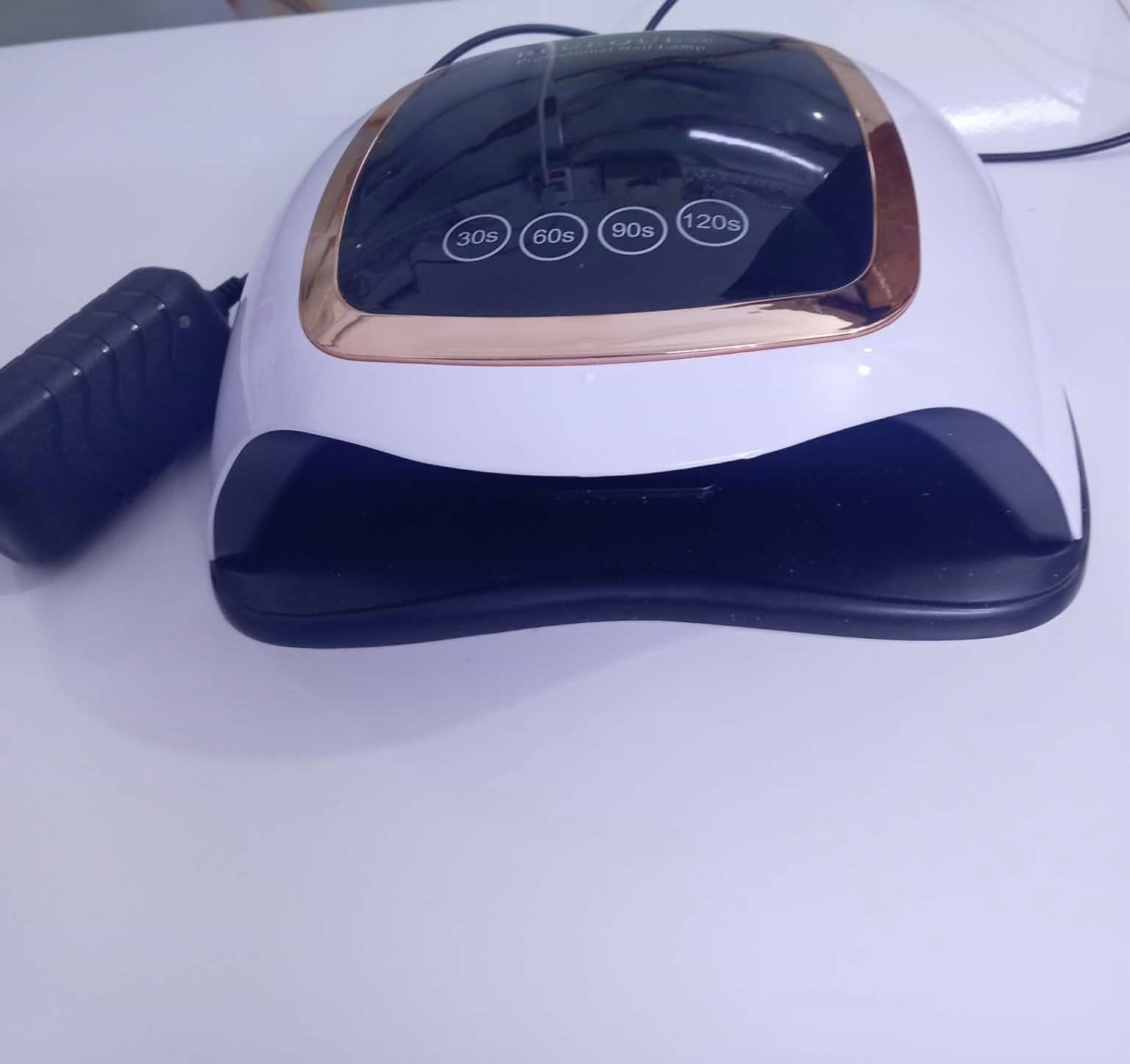 اجهزة أضافر نضافه 98‎%‎ وبالاضافه غراض حسب ما موضحات بالصور قيم وأخذ+للاستفسار
واتساب ***********
