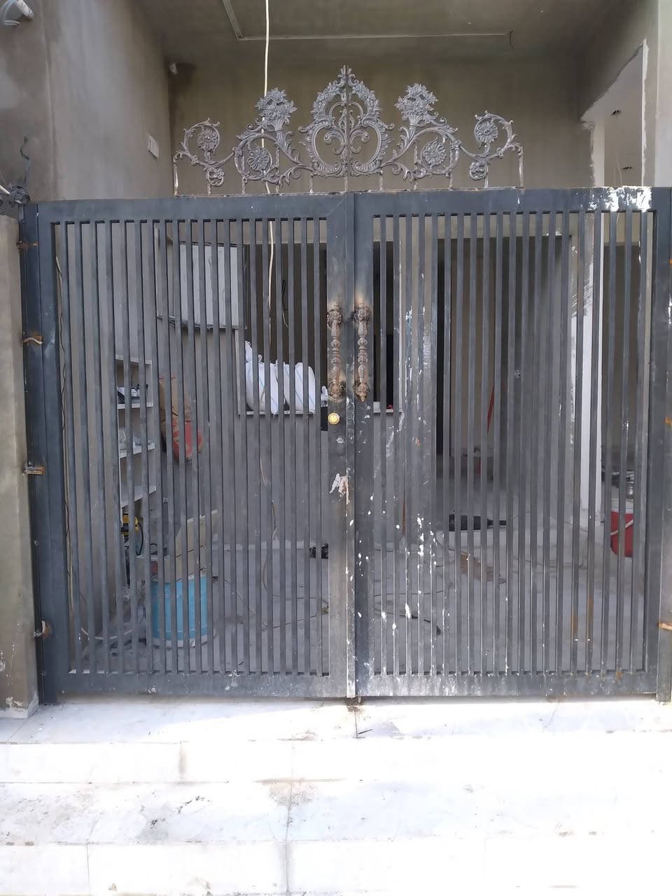 سلام عليكم حدادة متجول داخل كركوك وأطراف كركوك وبسعر مناسب نجيك الباب البيت نخلص شغلنة اذة ماعجبك لاتنطي ولا دينار عليك بس اتصل وتدلل***********
