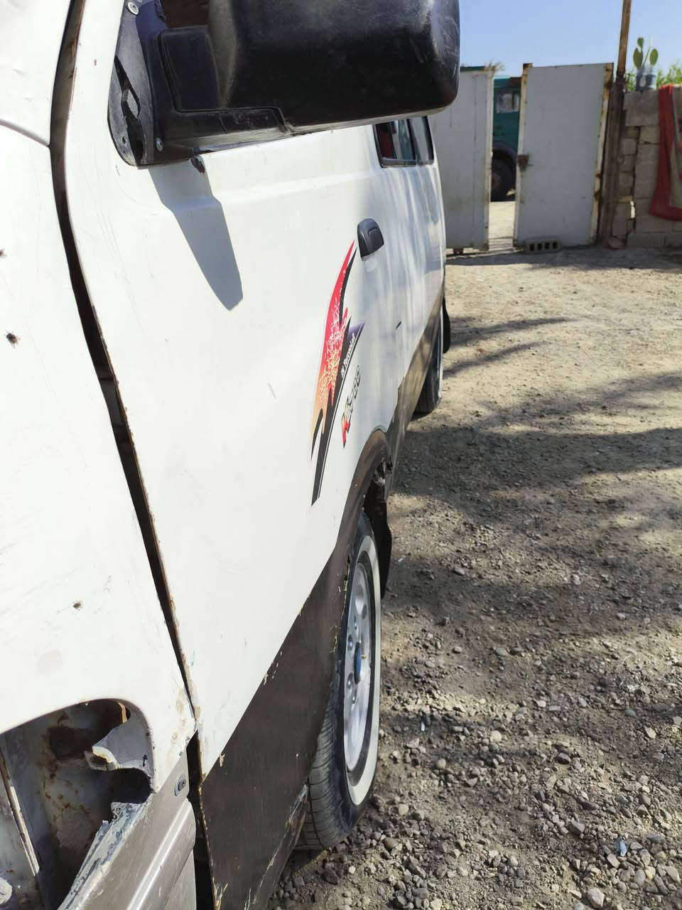 السلام عليكم من رخصت الادمن كيه بريجو موديل 2001 مكينه 3000كير3000اكسن اسعاف شواصي 4بلاديات  تخم تاير حداديه 80٪مصفره مرور. السعر25وبيه مجال حك الجيه مكاني بابل الكفل رقمي الهاتف ***********
