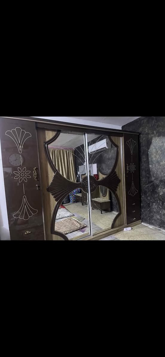 السلام عليكم
غرفة تركيه للبيع عنوانها حي العامل
***********
