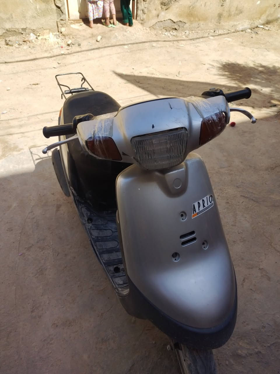 السلام عليكم دراجه بطه للبيع دراجه نكره هندر ناقصه بس باتري الدراجه نشطه سعر 400 وبها مجال مكاني كربلاء


**إذا كنت صاحب هذا الإعلان وتريد حذفه لأي سبب، رجاءا أرسل رسالة إلى الدعم الفني**