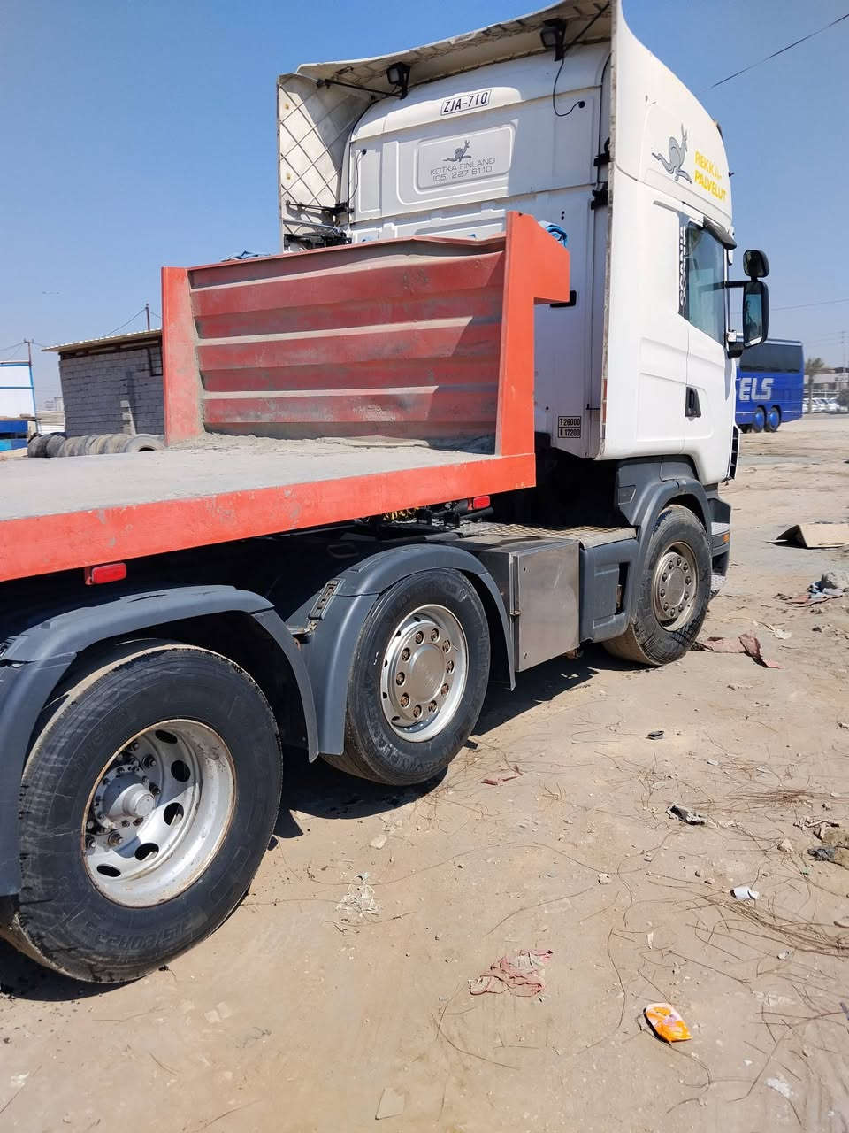 سلام عليكم سكانيا للبيع موديل 2006مكينه 8حجم 620كير 3/3سنكل امامي سنويه صاقطه ترهم بس راس أو راس وعربنه رجاء الاتصال من 8صباحن لا10مساء العنوان بابل فضاء القاسم ***********
