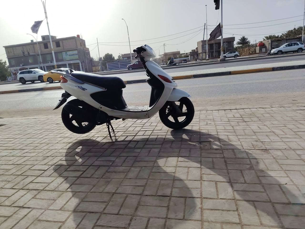 دراجه دولفين للبيع السعر ٥٥٠ وبيهه مجال الشراي يتصل عل الرقم *********** مكانهه السماوه كرهبايات شغاله سلف هندر مكينه ناعمه شرط احله من الصوره
