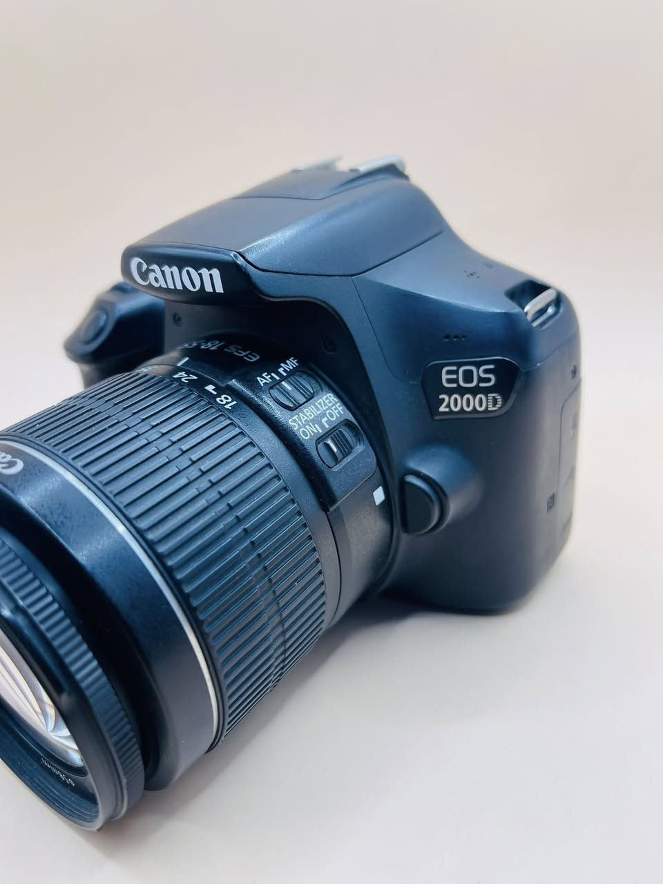 2000dكانون
عدسة 55.18
شاحنة
بطاريه
حزام كتف
كارتون الكامره
نضافه 100‎%‎
السعر 250الف
للتواصل وتساب او تصال
***********
