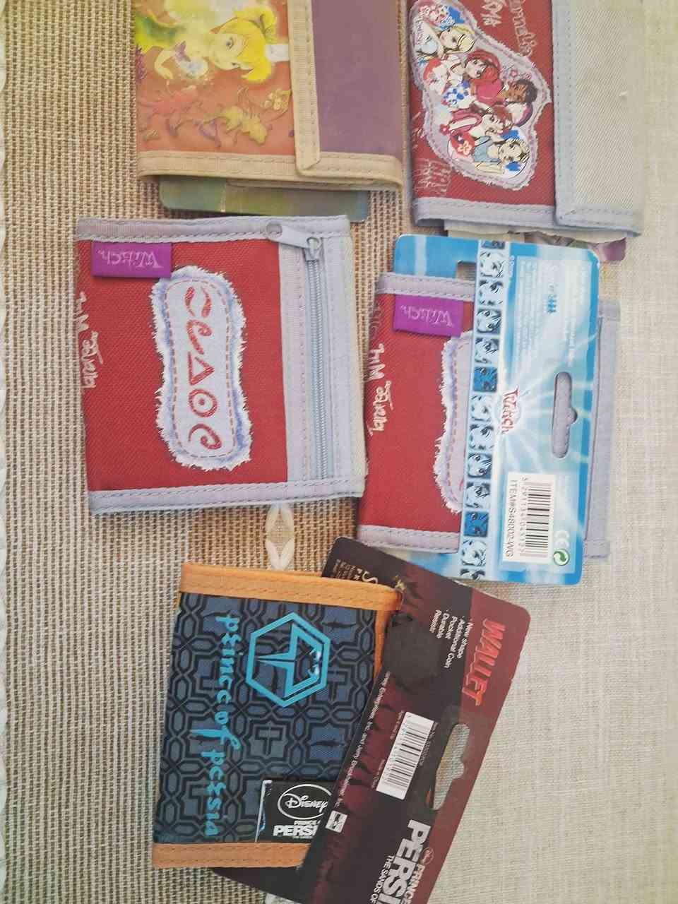 ديزاينات محافظ ديزني الأصلية 🌟🎀
للأولاد والبنات، ألوان ورسومات مميزة بحالة الوكالة وكأنها جديدة تمامًا ✨
💰 العرض المميز: الخمس محافظ مع بعض بسعر دينارين فقط!
مناسبة للاستخدام اليومي، للمدرسة، أو حتى كقطعة كولكشن لمحبي شخصيات ديزني والألعاب القديمة ❤️
📦 متوفر توصيل 📩 للحجز والاستفسار راسلنا على الخاص قبل نفاد الكمية.


**إذا كنت صاحب هذا الإعلان وتريد حذفه لأي سبب، رجاءا أرسل رسالة إلى الدعم الفني**