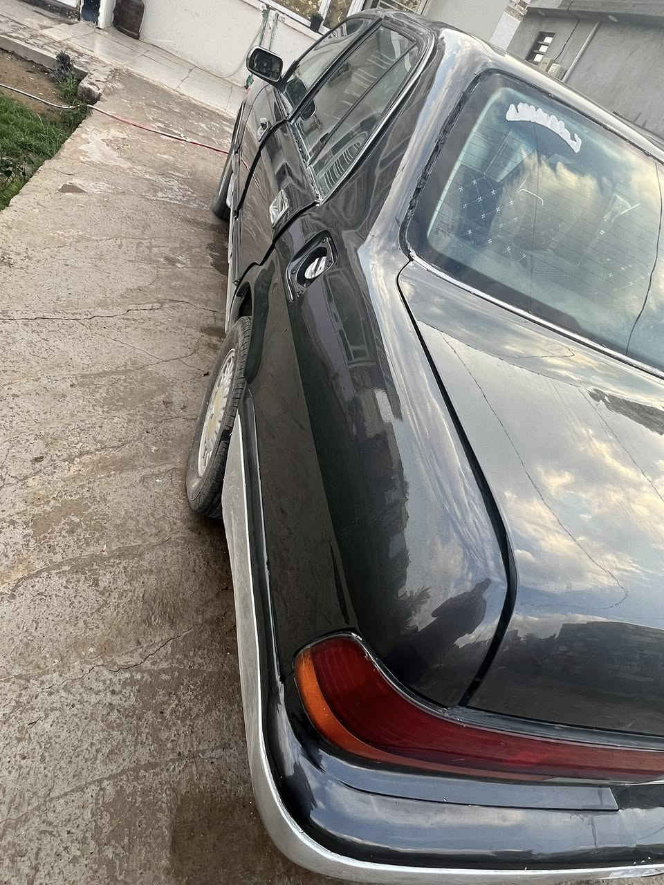 السلام عليكم أرنب للبيع او مراوس موديل 93 سيارة معمرة جديد صبق جديد بيها نواقص بسيطة لاستفسار اتصل او واتساب ‭0776 421 1359‬
