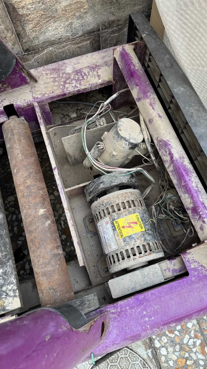 للبيع جهاز جري متروك
جهاز جري لايف فتنس امريكي
الجهاز متروك صارلة فترة مشتري استعمال منزلي
وابيعه ع وضعة العنوان بغداد البياع
السعر 700$ وبيه مجال بسيط 
***********
