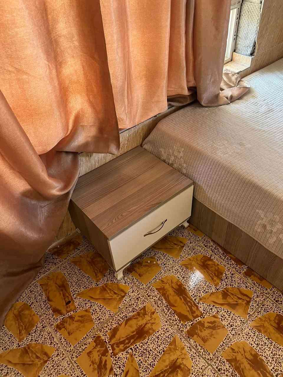 غرفه نوم تركي شخط مابيها مع الدوشك ٣٠٠ الف قفل كلش نضيفه  *********** واتساب فقط
